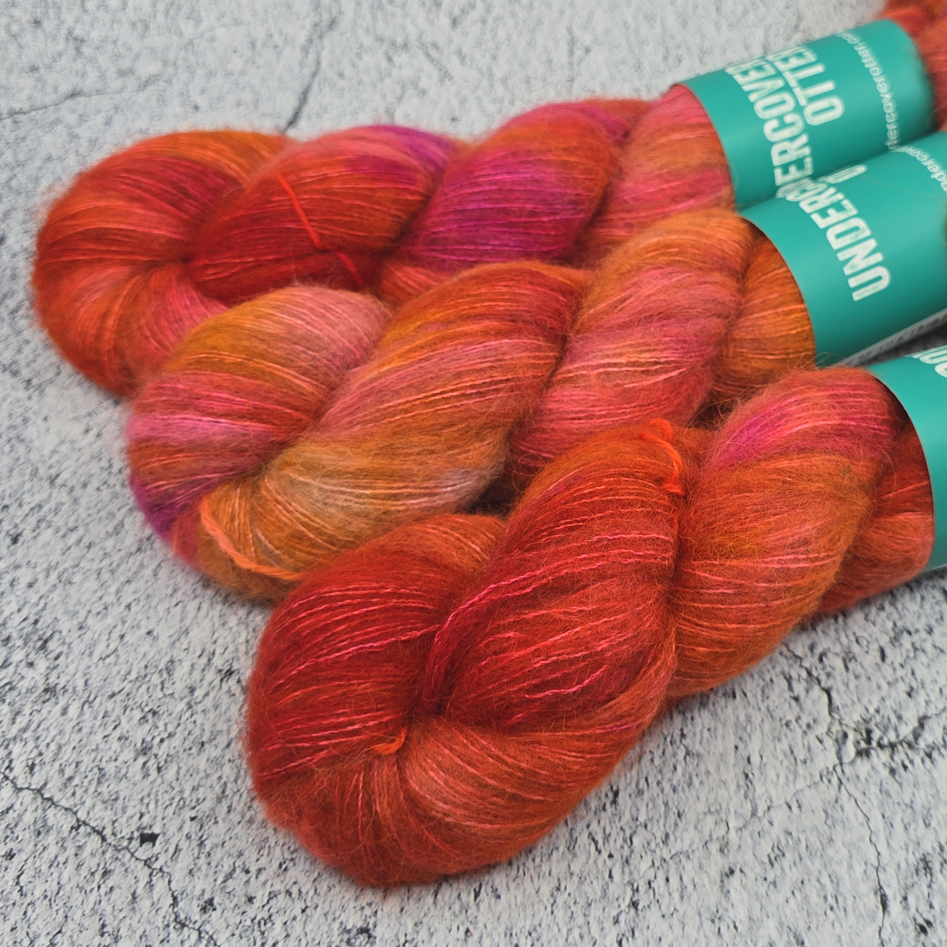 Incarnadine - Eventide Crites - Undercover Otter - Yarn - Undercover Otter - Default Title