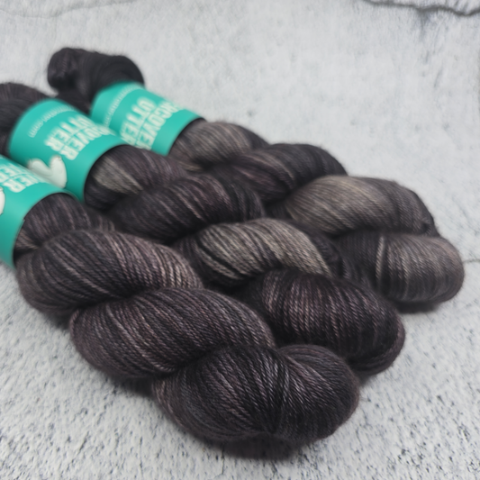 Atramentum - Eventide DK - Undercover Otter - Yarn - Undercover Otter - Default Title