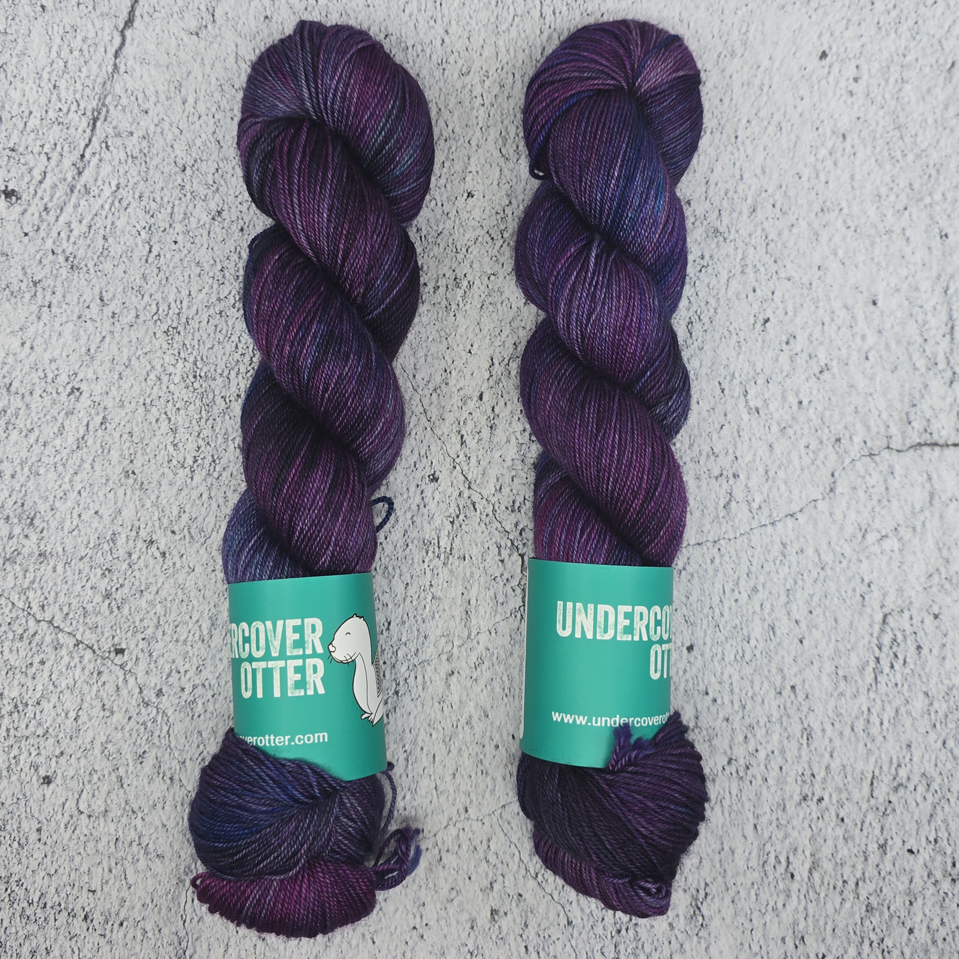 Umibozu - Eventide Fingering - Undercover Otter - Yarn - Undercover Otter - Default Title