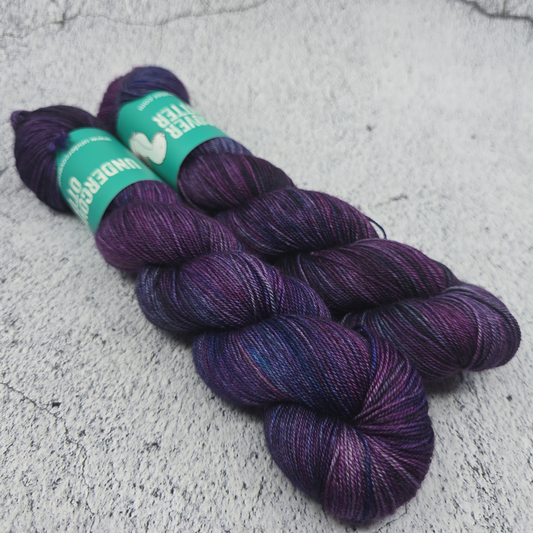 Umibozu - Eventide Fingering - Undercover Otter - Yarn - Undercover Otter - Default Title