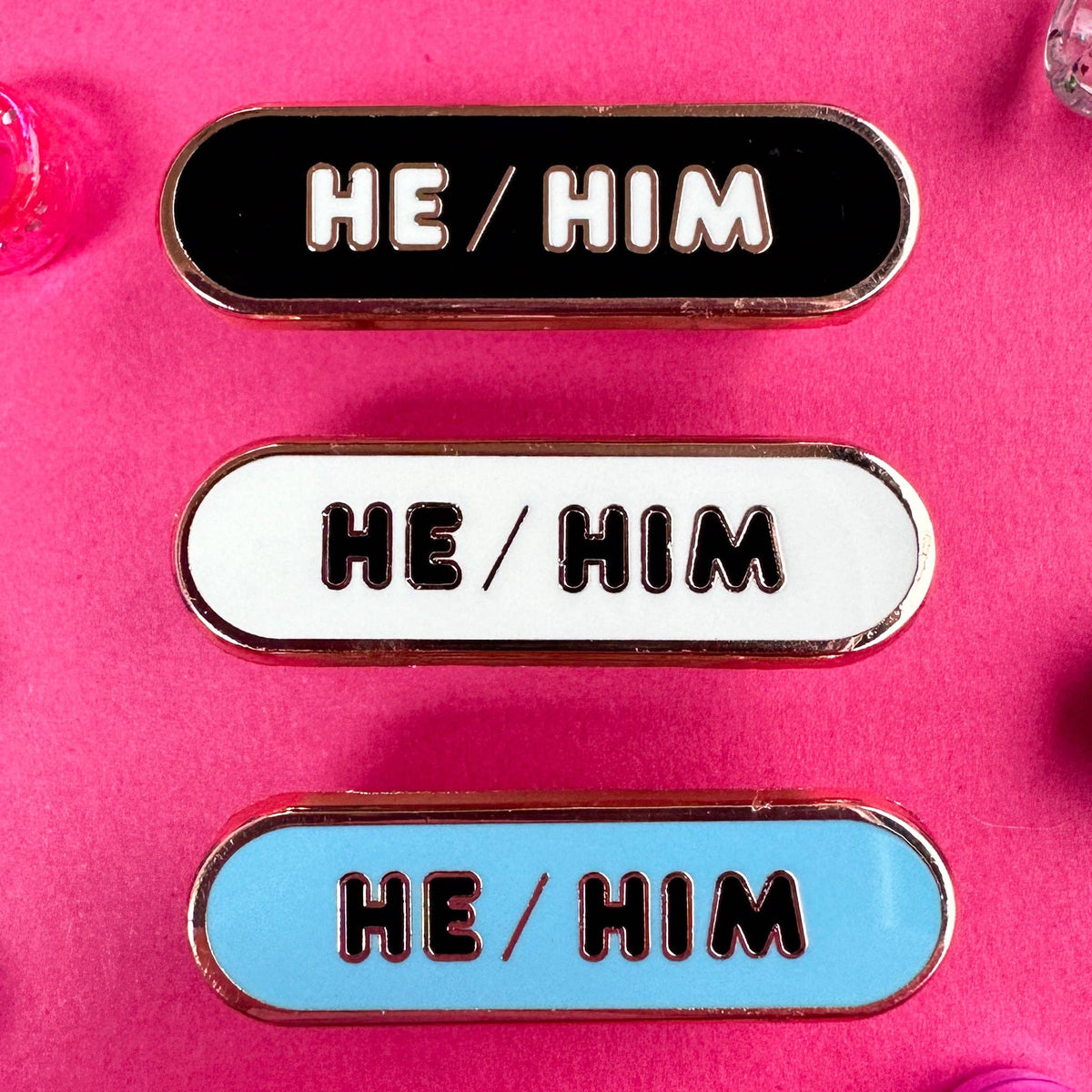 He/Him Pronoun Plaque Enamel Pin - Undercover Otter - Pins - Kitty With A Cupcake - Black