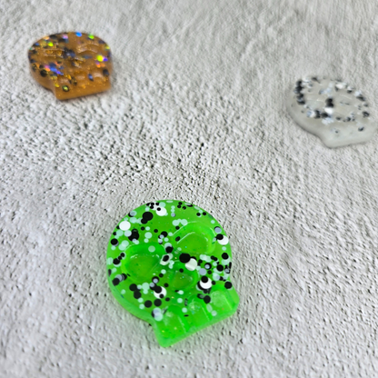 Skull Shaped Magnetic Needle Minder