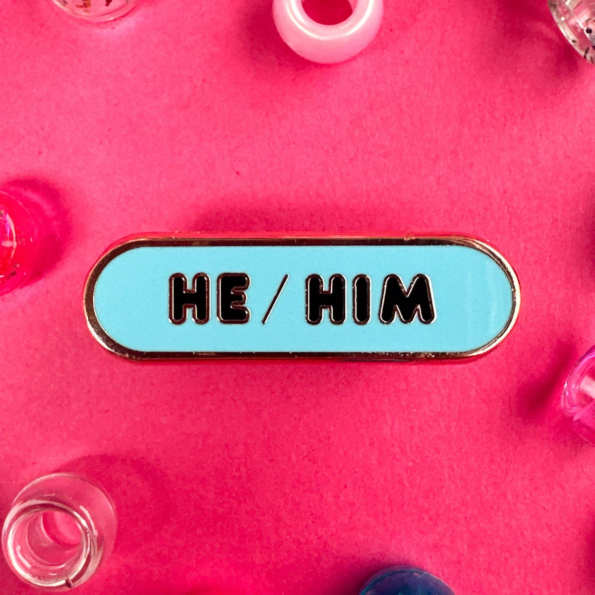 He/Him Pronoun Plaque Enamel Pin - Undercover Otter - Pins - Kitty With A Cupcake - Black