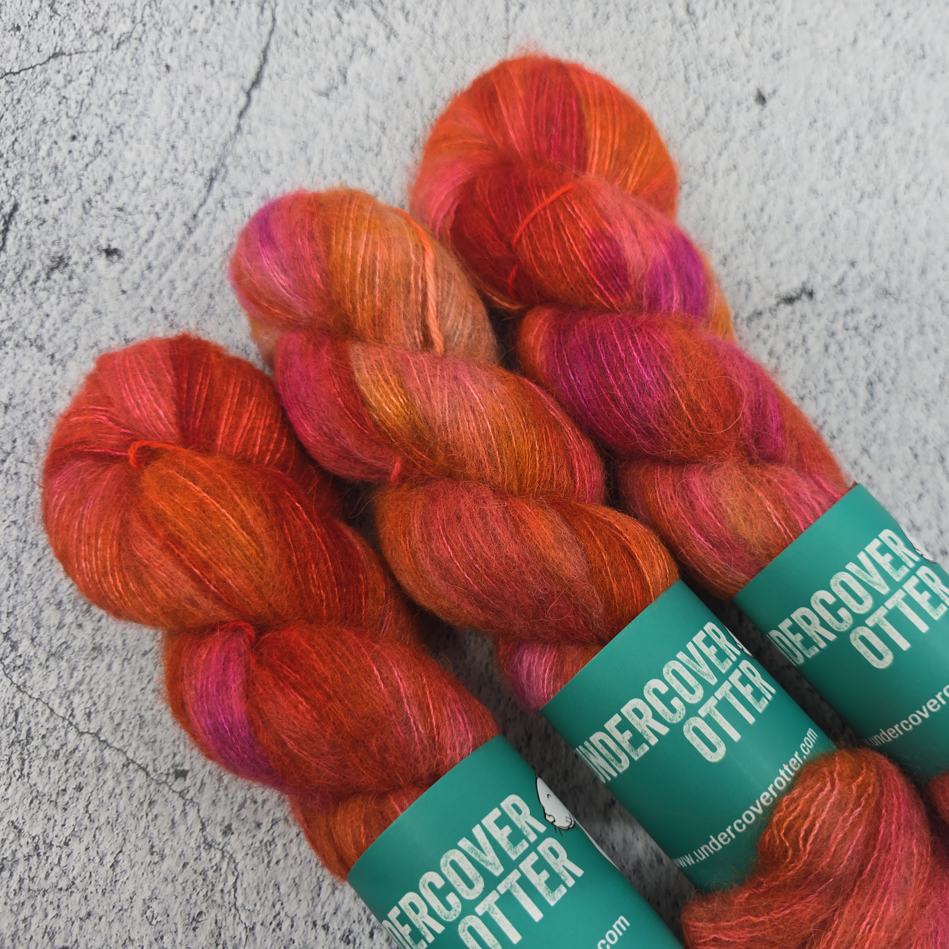 Incarnadine - Eventide Crites - Undercover Otter - Yarn - Undercover Otter - Default Title