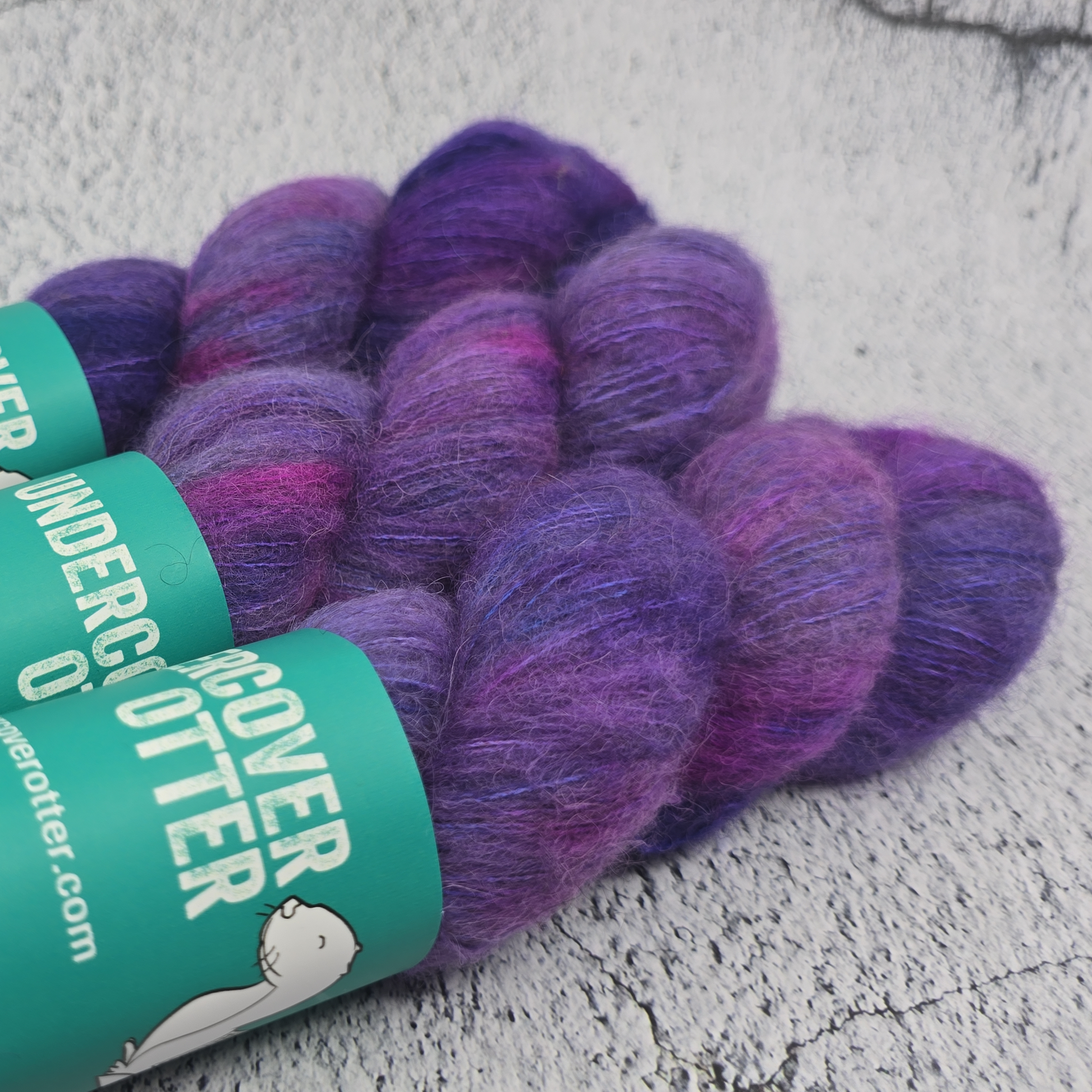 Noctilucent - Eventide Crites - Undercover Otter - Yarn - Undercover Otter - Default Title