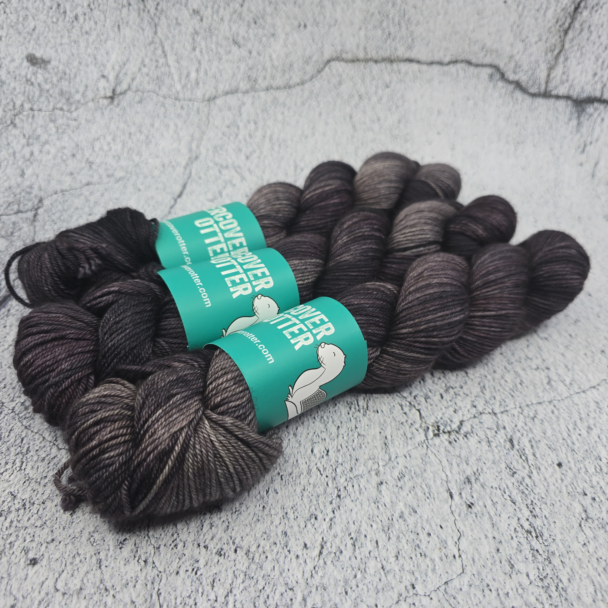 Atramentum - Eventide DK - Undercover Otter - Yarn - Undercover Otter - Default Title