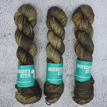 Legend of Boggy Creek - Eventide DK - Undercover Otter - Yarn - Undercover Otter - Default Title