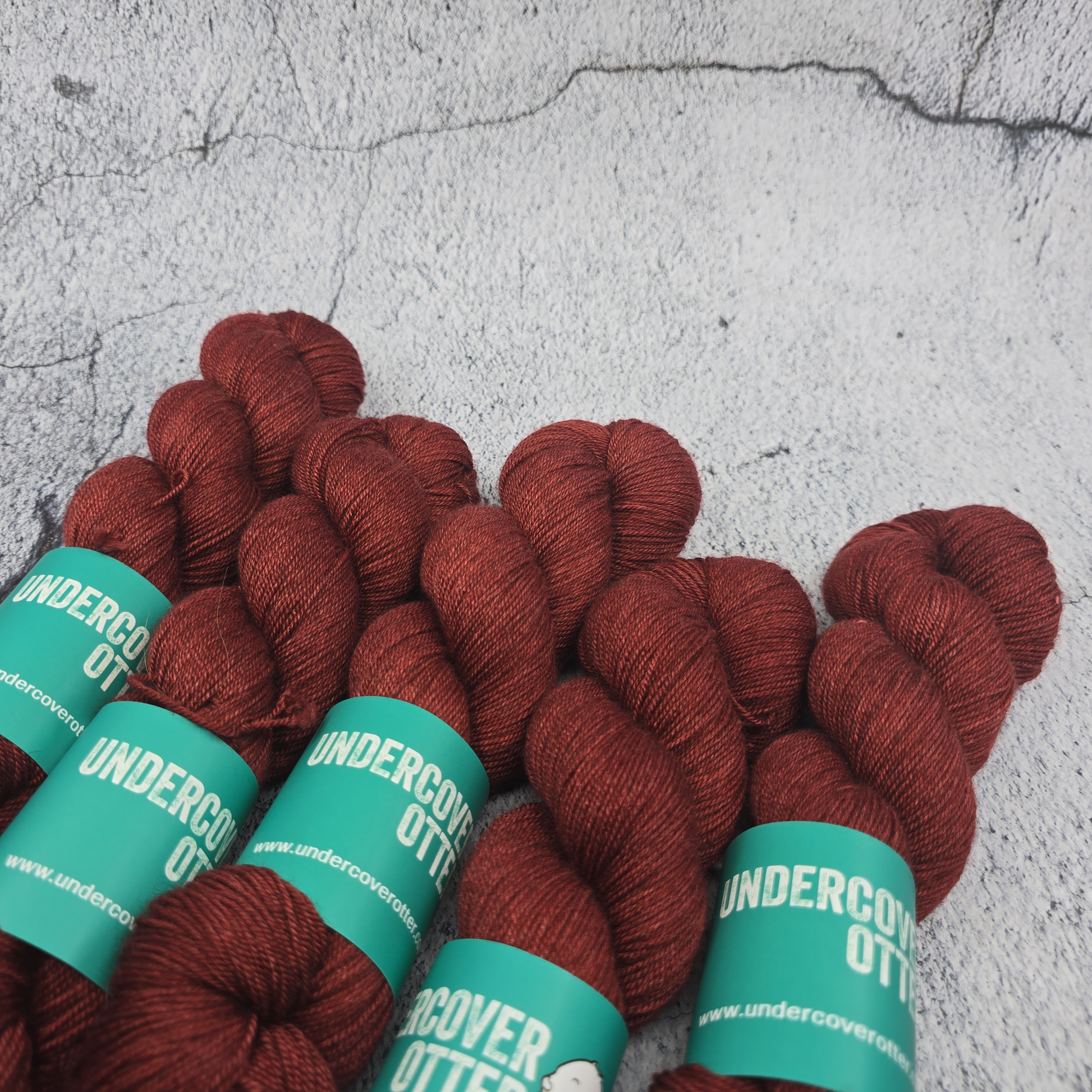 Blood and Wine - Eventide Fingering - Undercover Otter - Yarn - Undercover Otter - Default Title