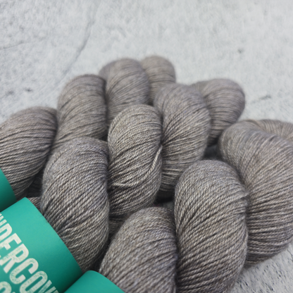 Chiaroscuro - Eventide Fingering - Undercover Otter - Yarn - Undercover Otter - Default Title