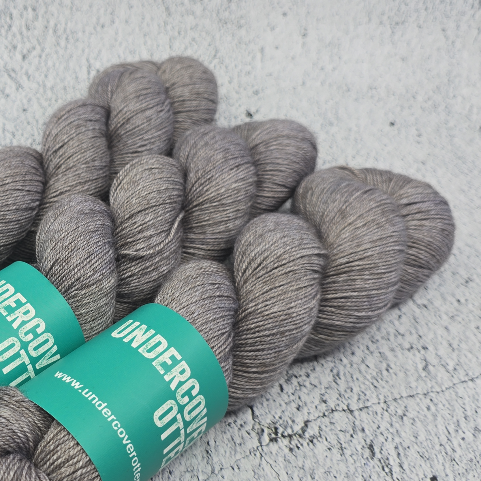 Chiaroscuro - Eventide Fingering - Undercover Otter - Yarn - Undercover Otter - Default Title