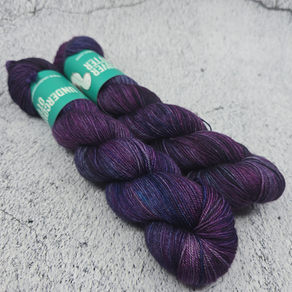 Umibozu - Eventide Fingering - Undercover Otter - Yarn - Undercover Otter - Default Title