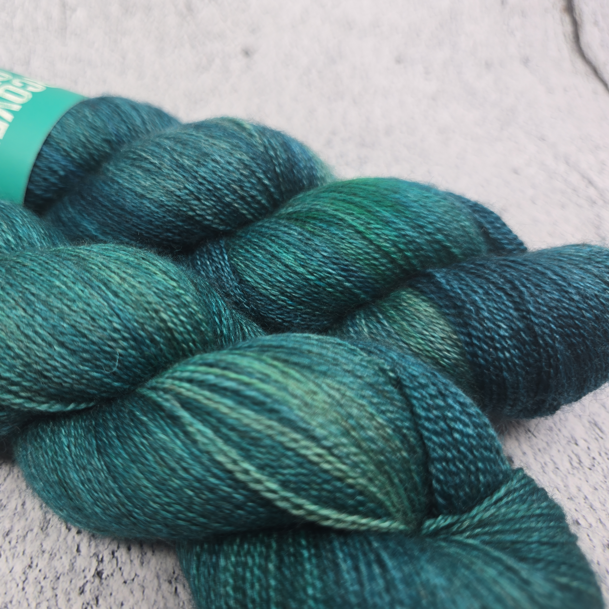 Viridis - Eventide Lace - Undercover Otter - Yarn - Undercover Otter - Default Title