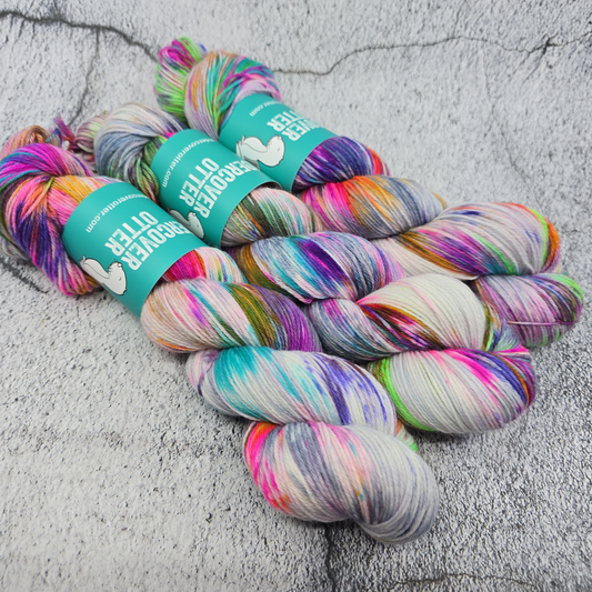 House - Squirm - Undercover Otter