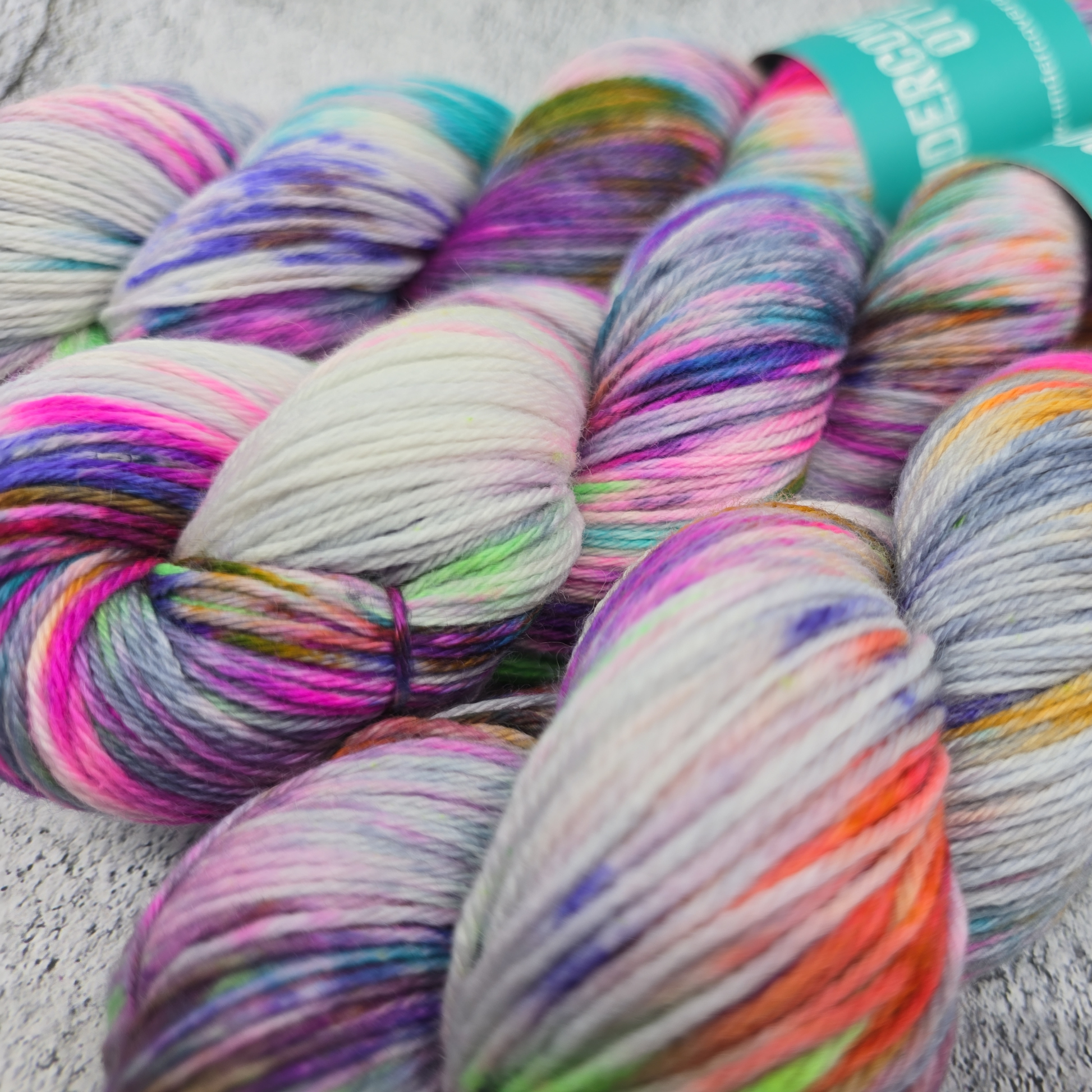 House - Squirm - Undercover Otter