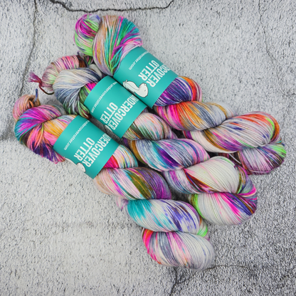 House - Squirm - Undercover Otter