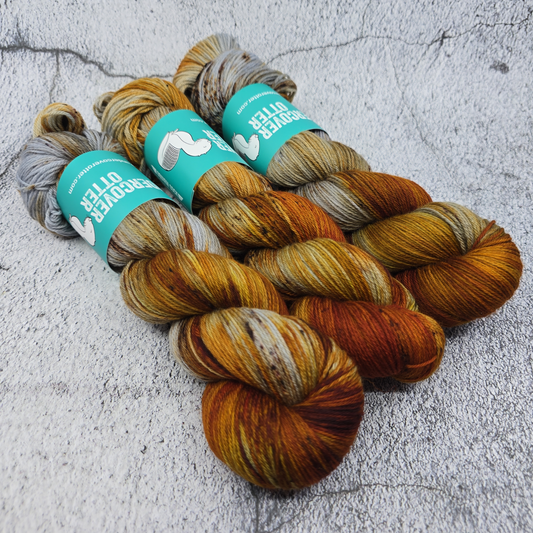 Robitaille - Squirm - Undercover Otter