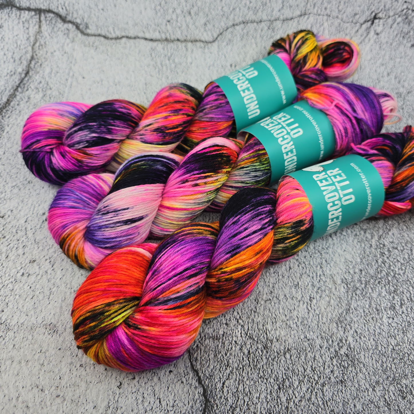 Sunset Remix - Squirm - Undercover Otter