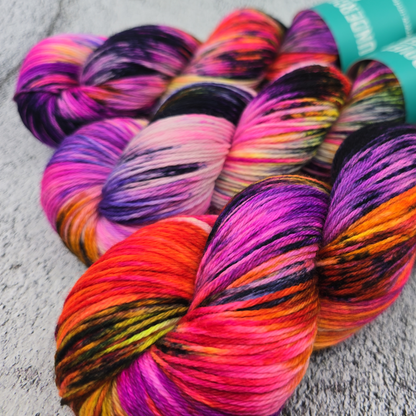 Sunset Remix - Squirm - Undercover Otter