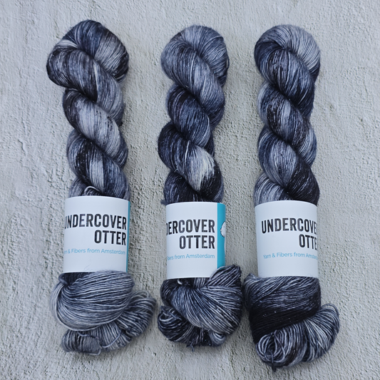 Rokmutul - Singularity Sparkle - Undercover Otter - Yarn - Undercover Otter - Default Title